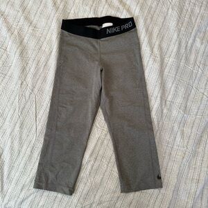Nike Pro Capris Leggings
